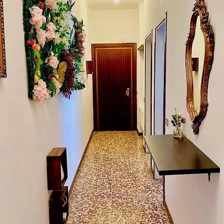 Spacious, Minimalist, Chic 