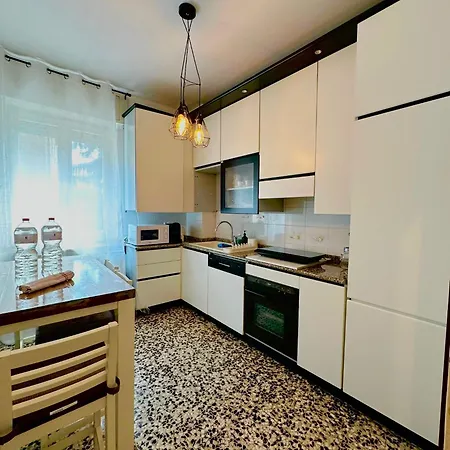 Daire Spacious, Minimalist, Chic 